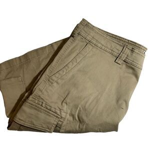 Club Room Cargo Short Stretch Tan - 34 -‎ NWT
